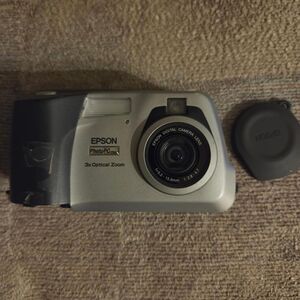 Vintage Epson PhotoPC 750Z Digital Camera 3x Optical Zoom Y2K Digicam Lens Cap